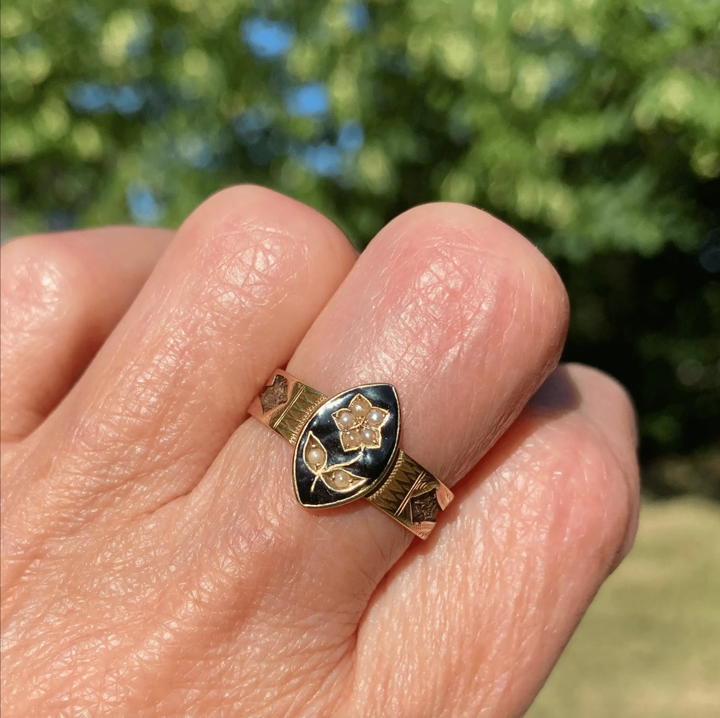 Antique Forget Me Not Pearl 15K Gold Ring