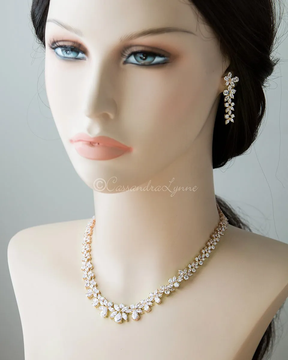 Bridal Necklace Set of Graduated Teardrops