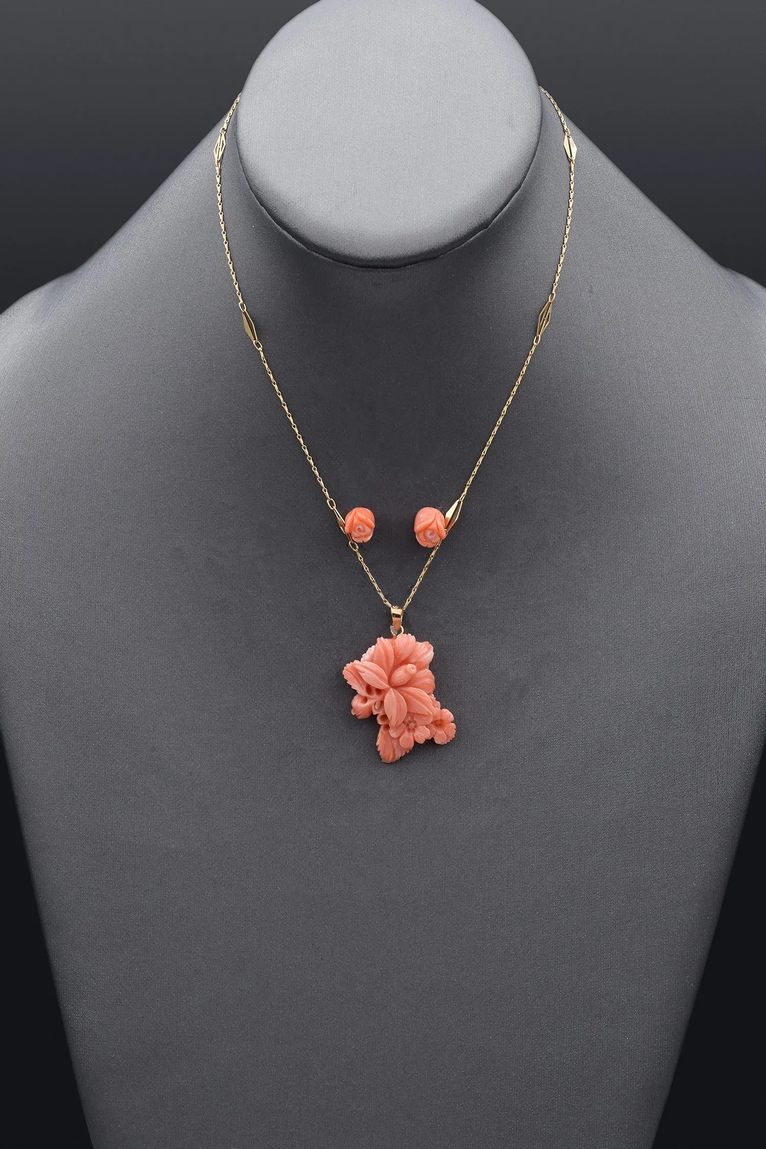 Carved Salmon Coral 14K Gold Earrings & GF Pendant   UnoAErre 18K Chain Necklace