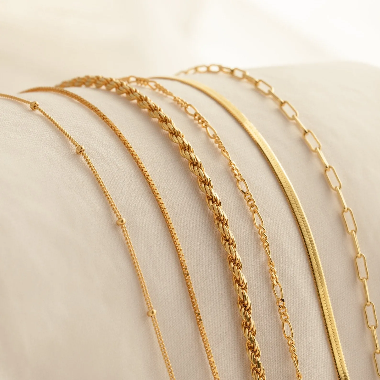 Essential Bracelet Chains