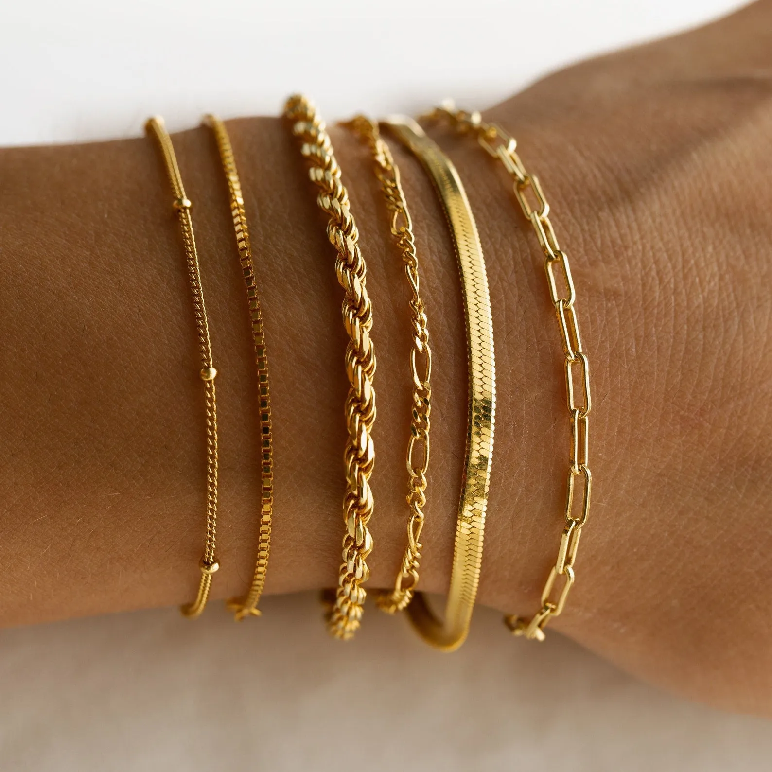 Essential Bracelet Chains