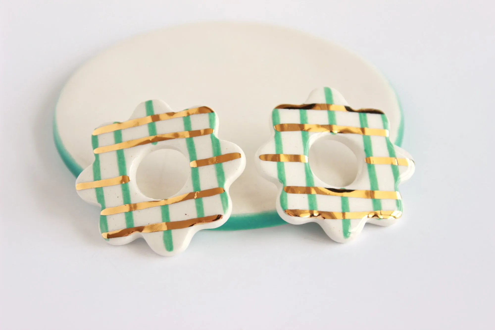 Grid Flower Oversized Stud Earrings