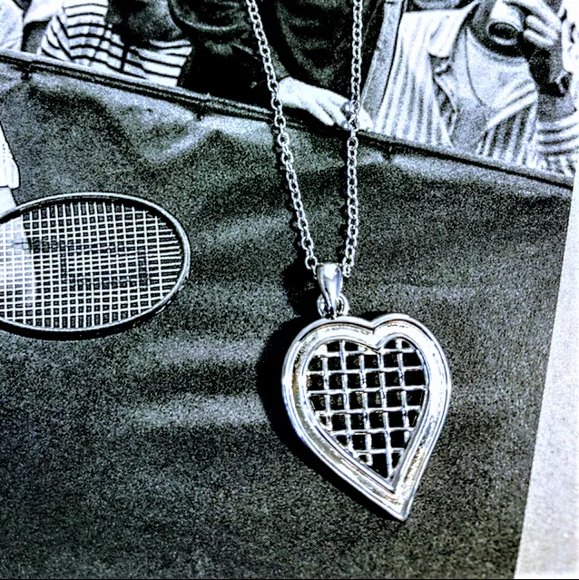 Heart Strings Pendant Medium