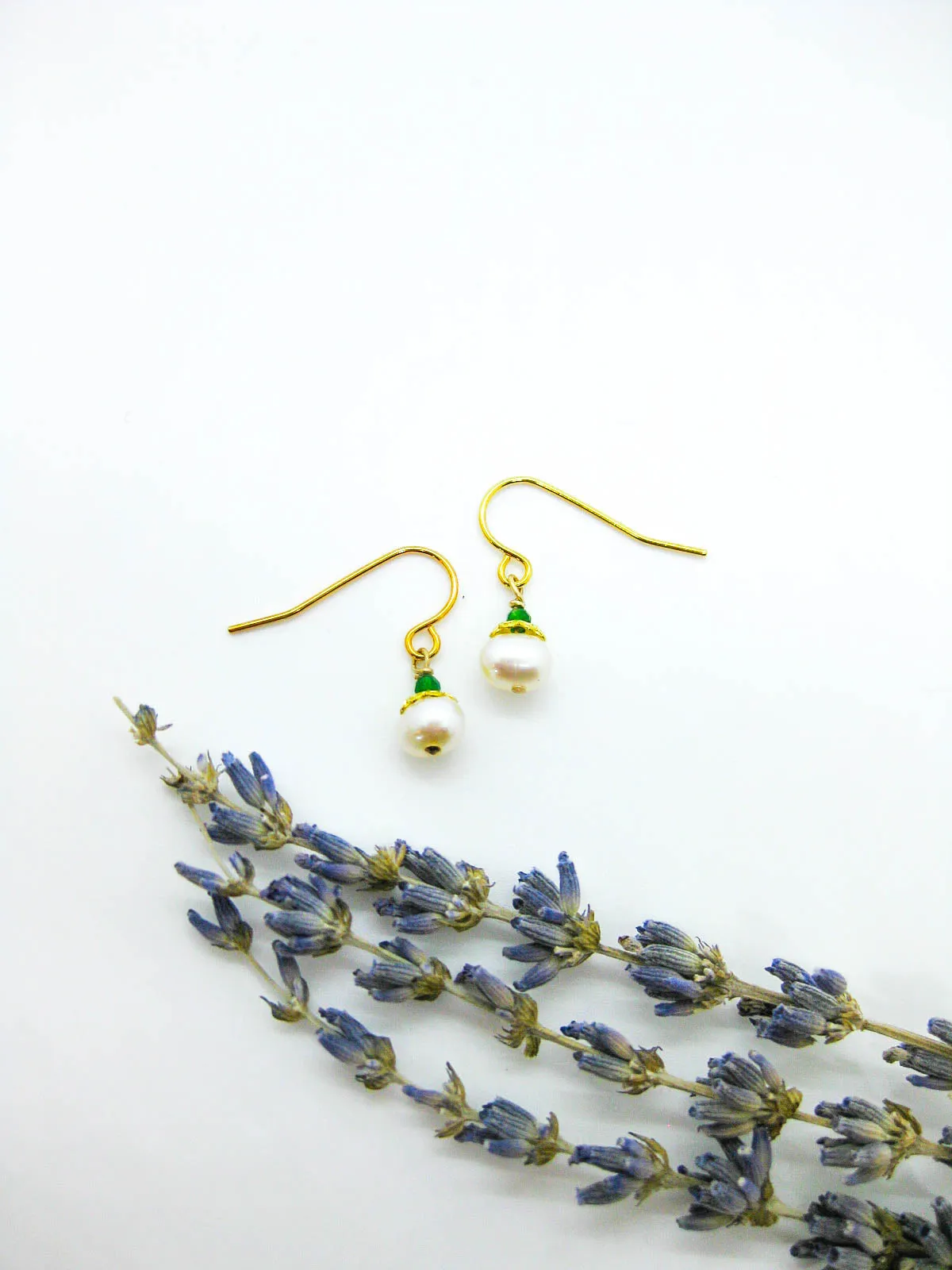 Heather: Jade Pearl Earrings - e598