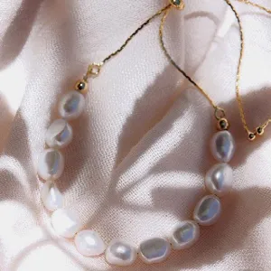 Keilani White Pearl Bracelet